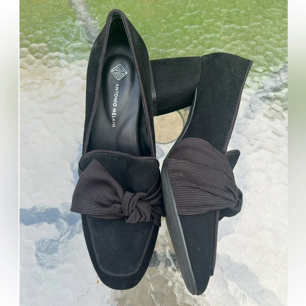 Antonio Melani 7.5 black bow faux suede block heel slip on loafers shoes